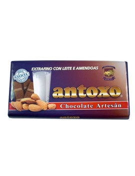 Chocolate con Leche y Almendras Extrafino Antoxo 150gr